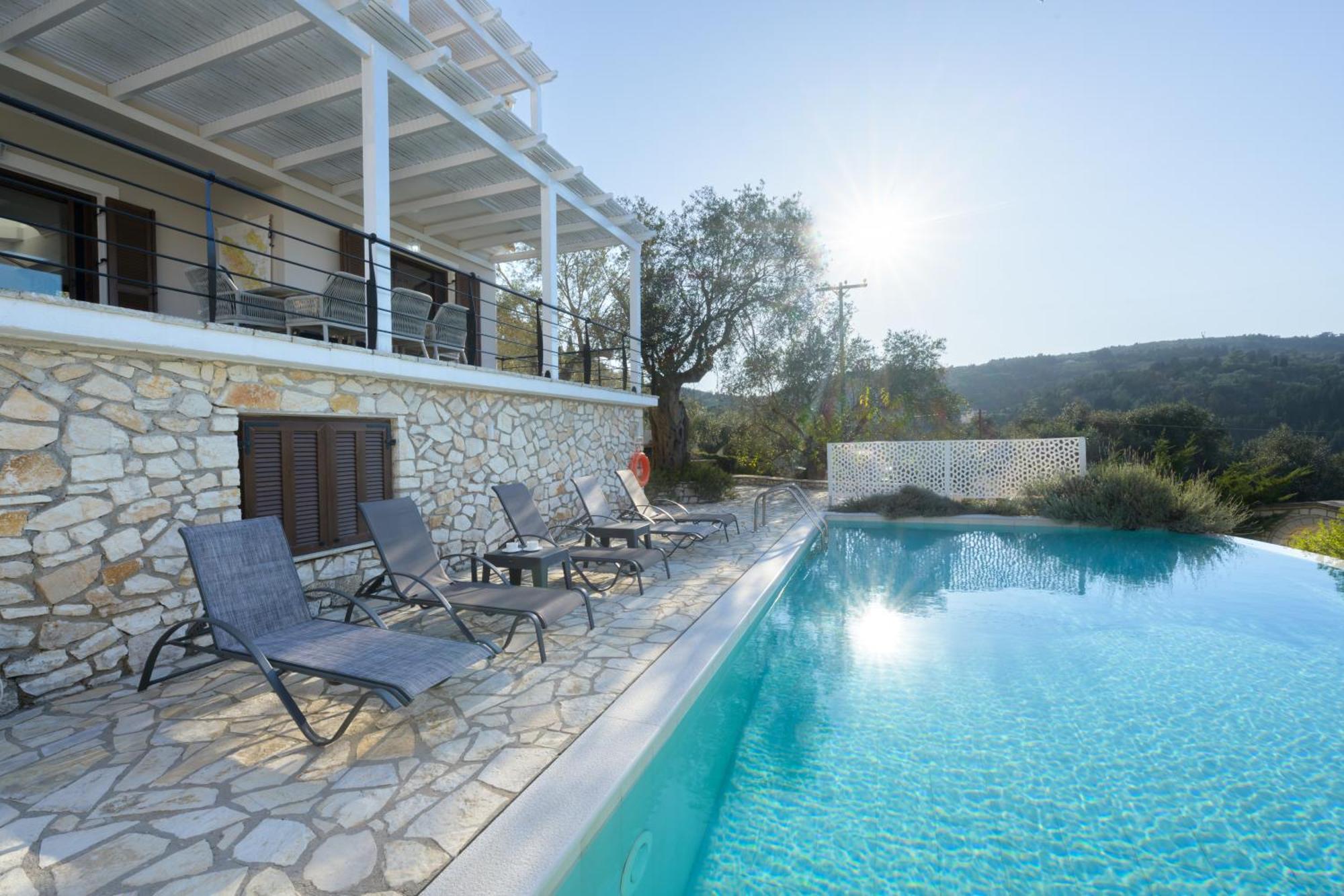 Villa Bougarini Haven Family Villa Rock Pool Oasis Ieromonachos 外观 照片