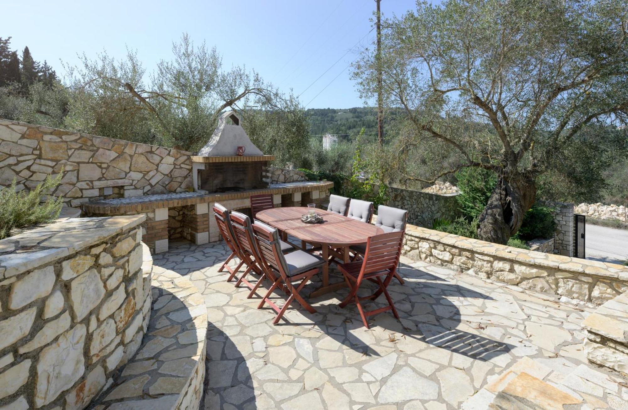 Villa Bougarini Haven Family Villa Rock Pool Oasis Ieromonachos 外观 照片