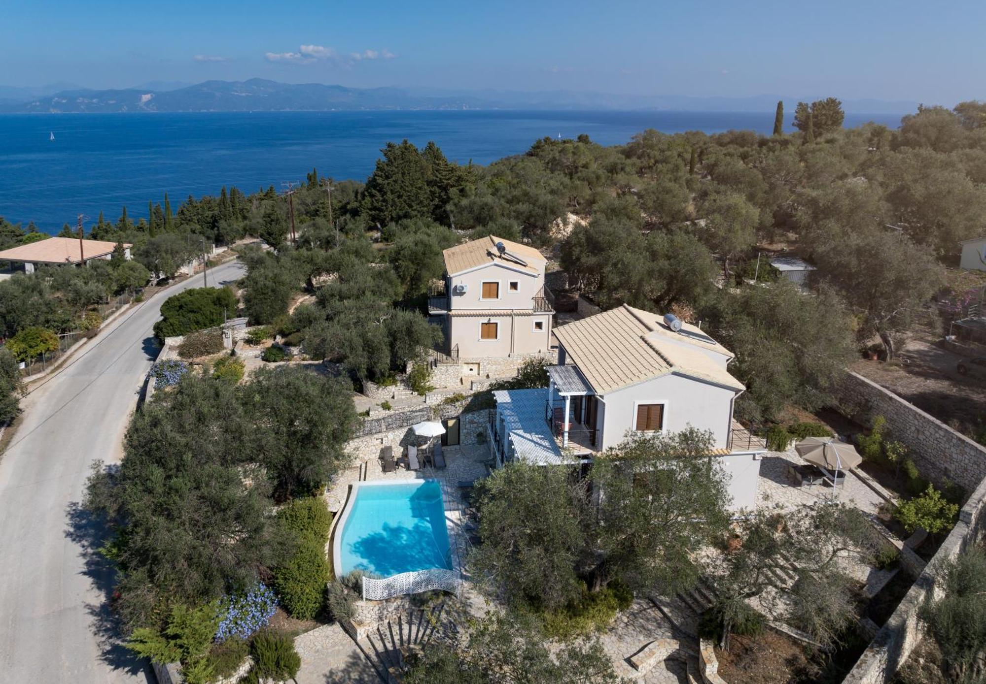 Villa Bougarini Haven Family Villa Rock Pool Oasis Ieromonachos 外观 照片