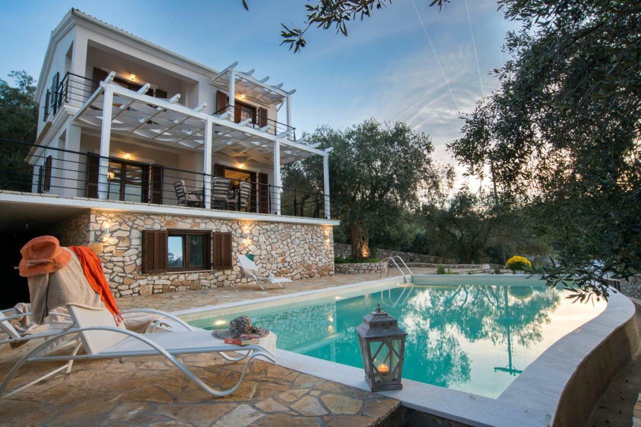 Villa Bougarini Haven Family Villa Rock Pool Oasis Ieromonachos 外观 照片